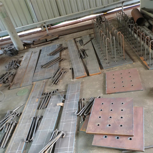 有哪些其他因素会影响崇左预埋件位置的确定？